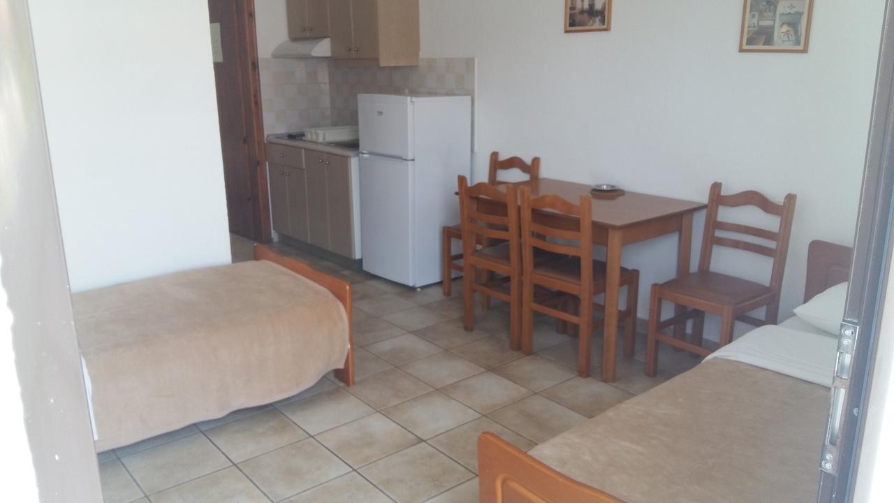 אפרטהוטל מטהמורפוסי House Petridis מראה חיצוני תמונה
